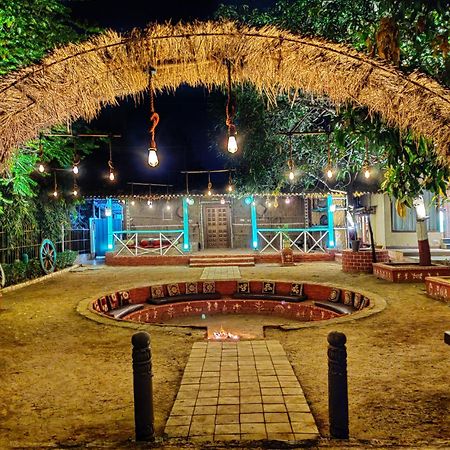Pushp Vatika Resort & Lawns Navi Mumbai Exterior photo